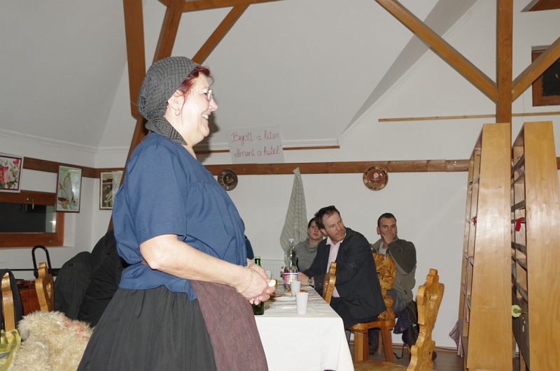 LEVI8617 (Medium).JPG